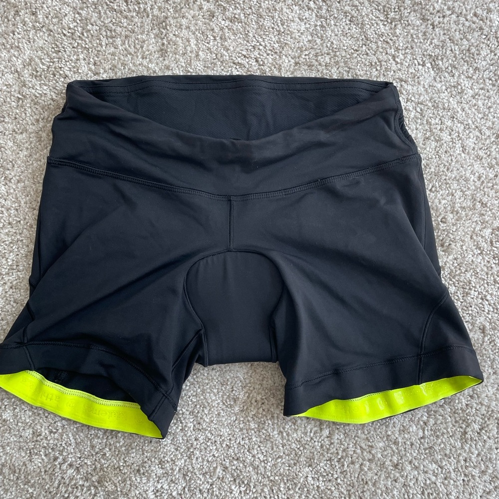 Lululemon Cycling Shorts size 6 black